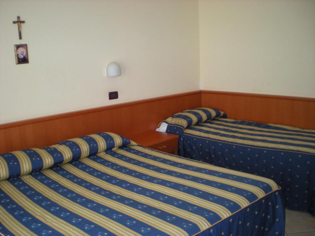 La Buona Forchetta - S. Anna Hotel San Giovanni Rotondo Phòng bức ảnh